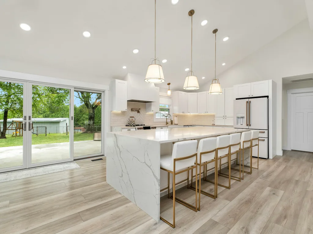 Après rénovation — cuisine livrée
